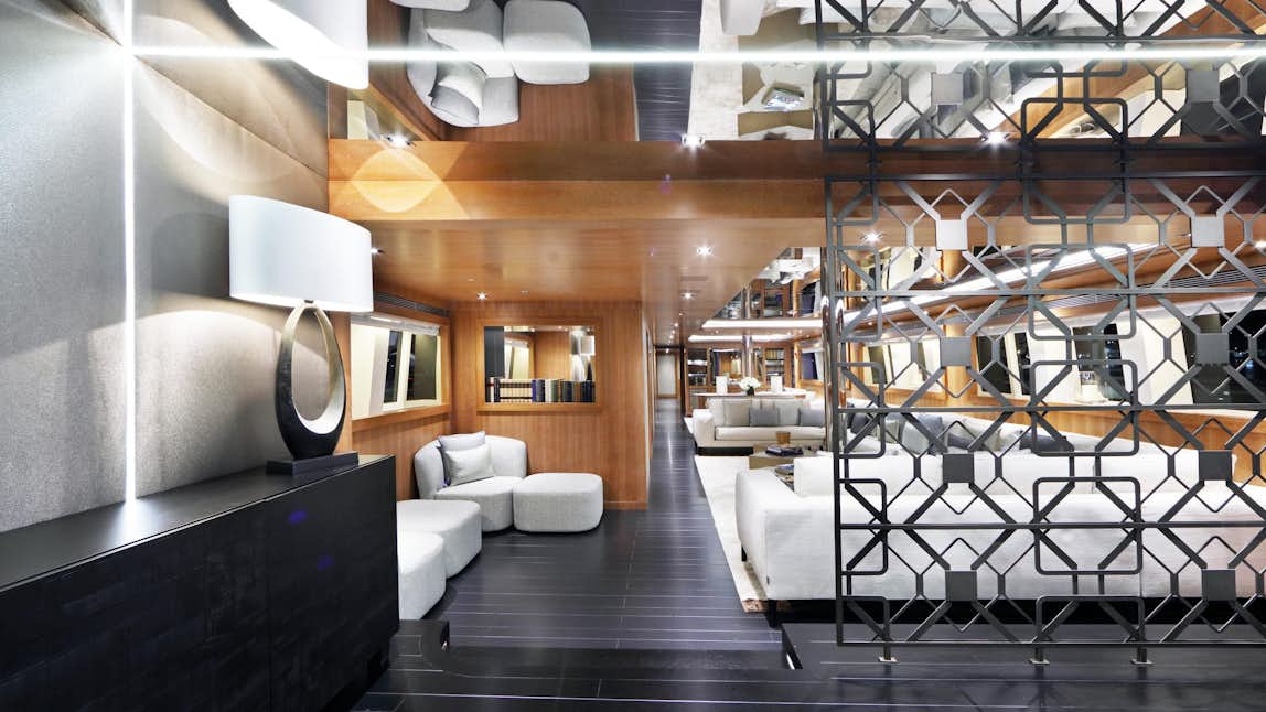 Cannes Yacht Charter Holiday
