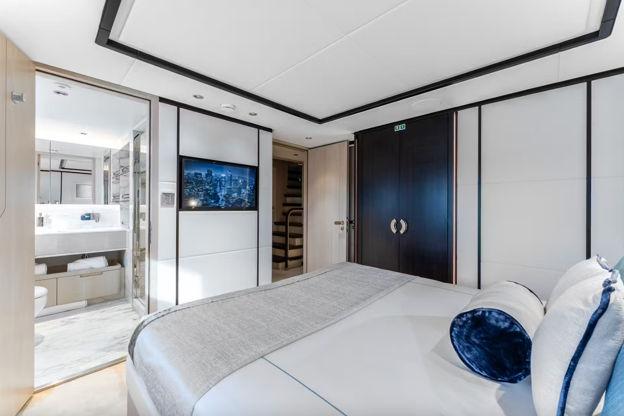 private yacht charter Cannes France