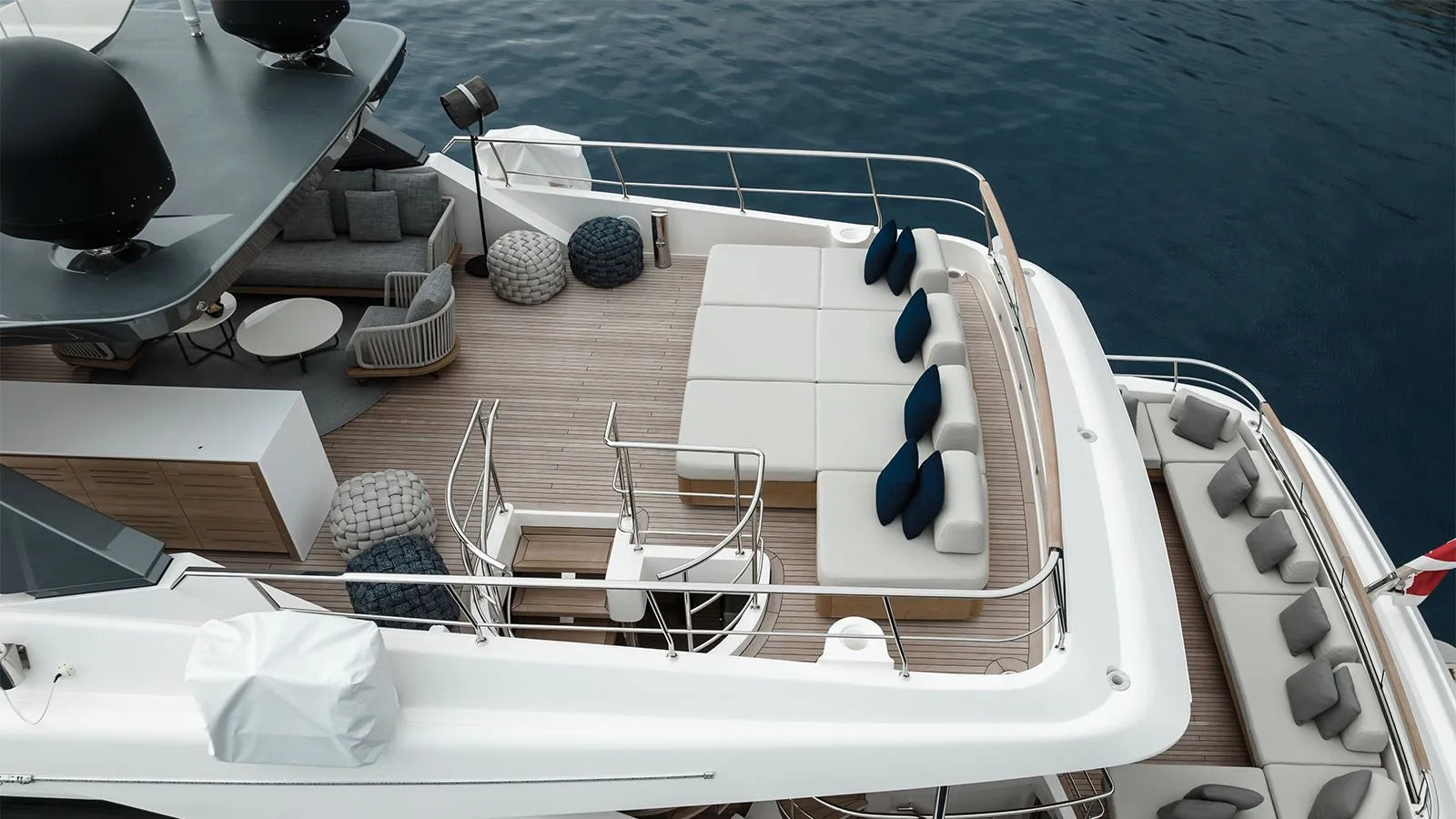 M/Y LES BRUXELLOIS Cannes Yacht Charters