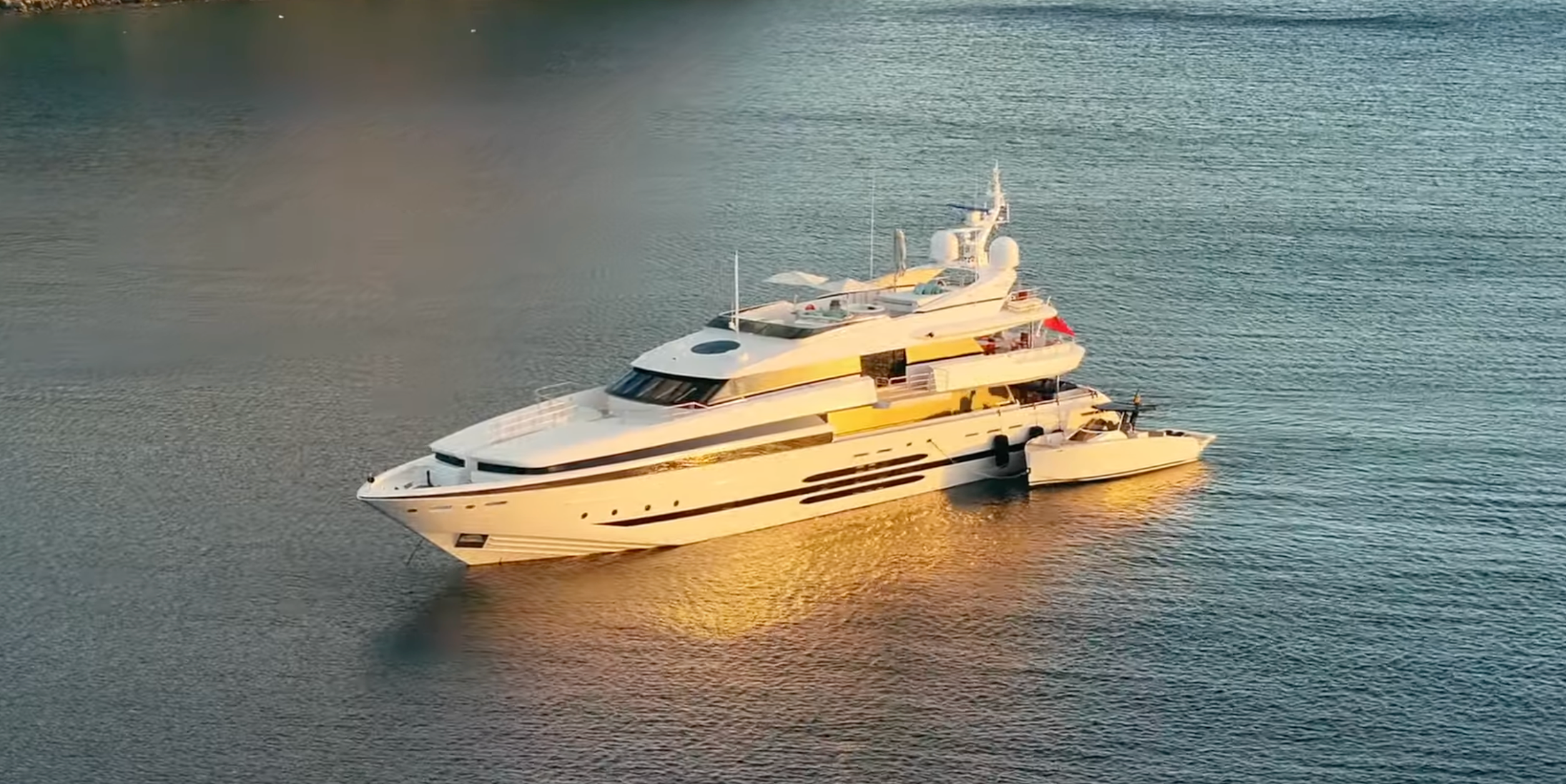 luxury yacht charter Cannes 