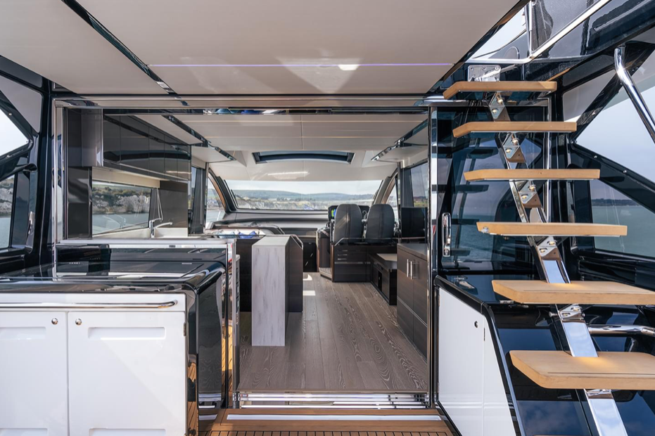 Luxury Yacht Charter St Tropez France
