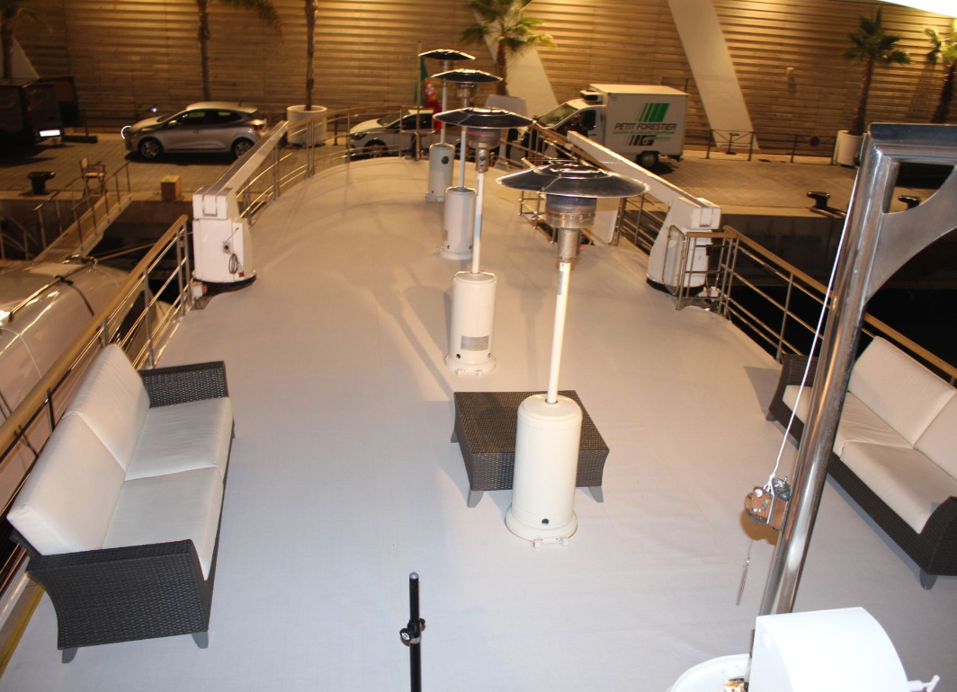 yacht charter fleet