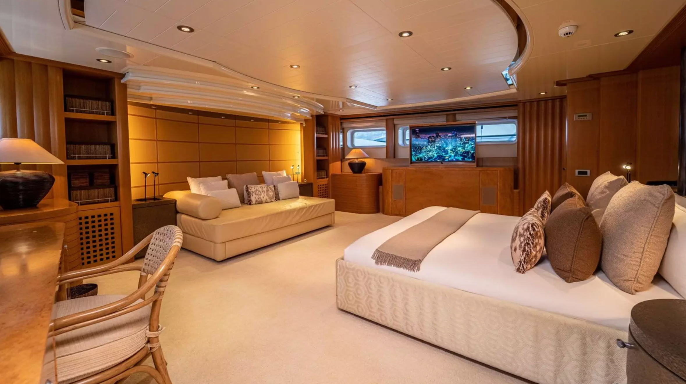 KIJO yacht for charter cannes