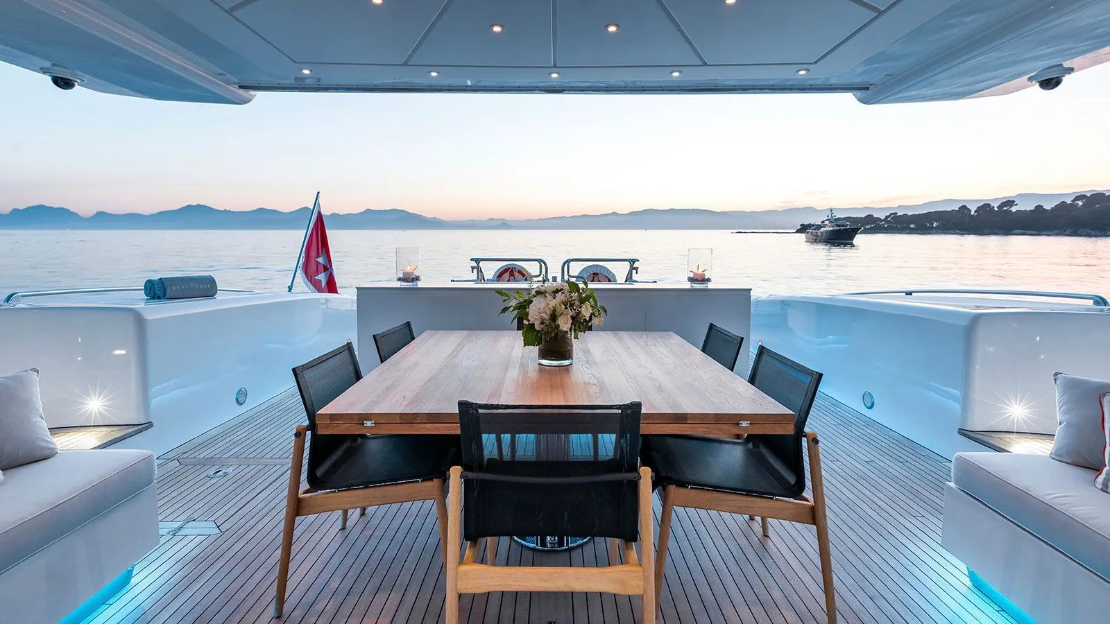 private yacht charter Cannes