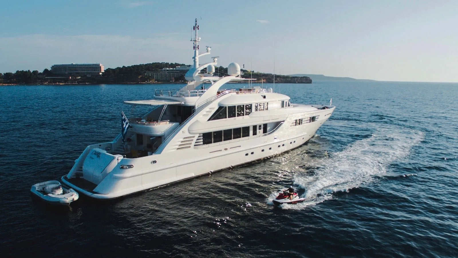 Mega yacht Charter Cannes 