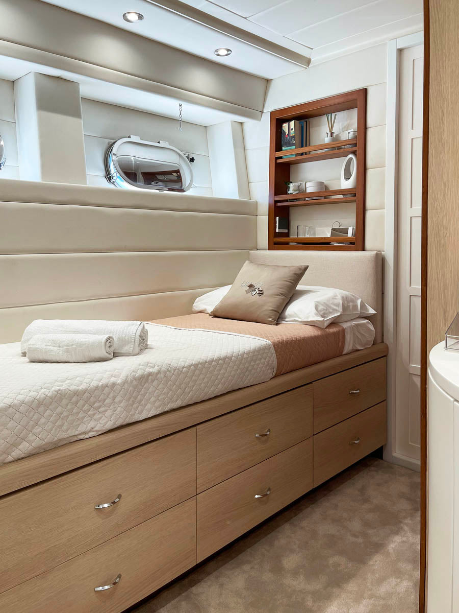 motor yacht charter Amalfi Coast 
