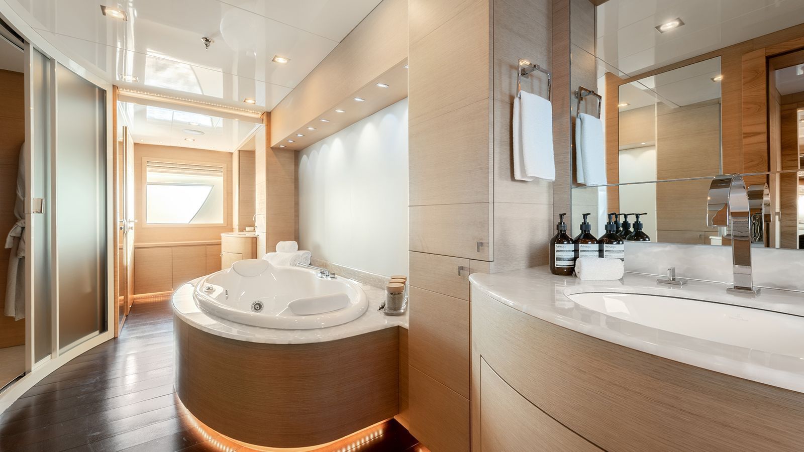M/Y ZIA Motor Yacht for Charter Cannes France