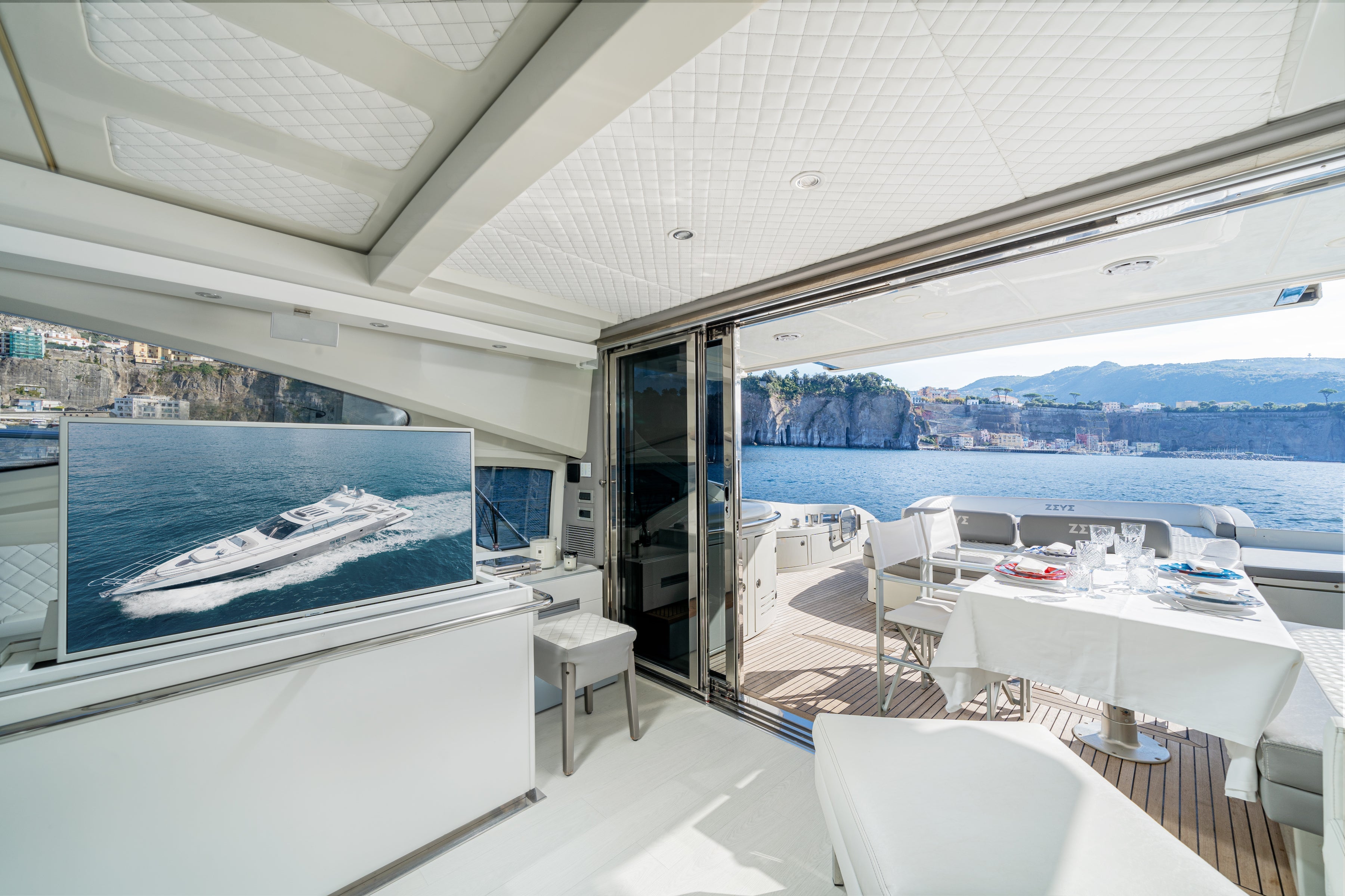 Naples Italy private yacht charter