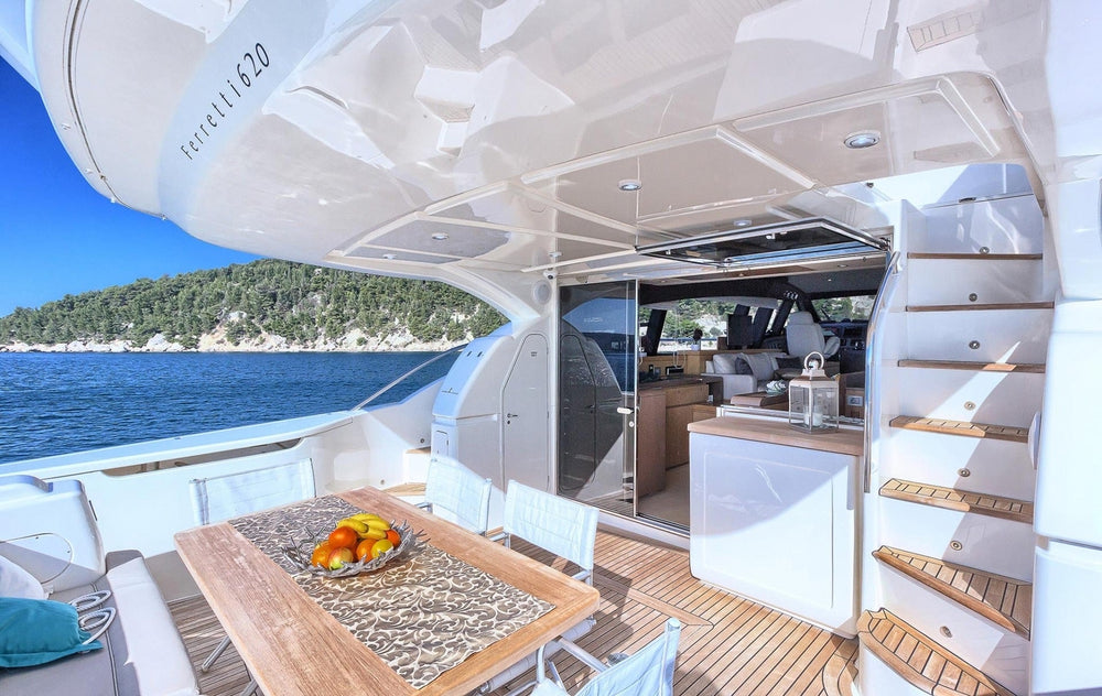 Weekly yacht Charter Cannes 