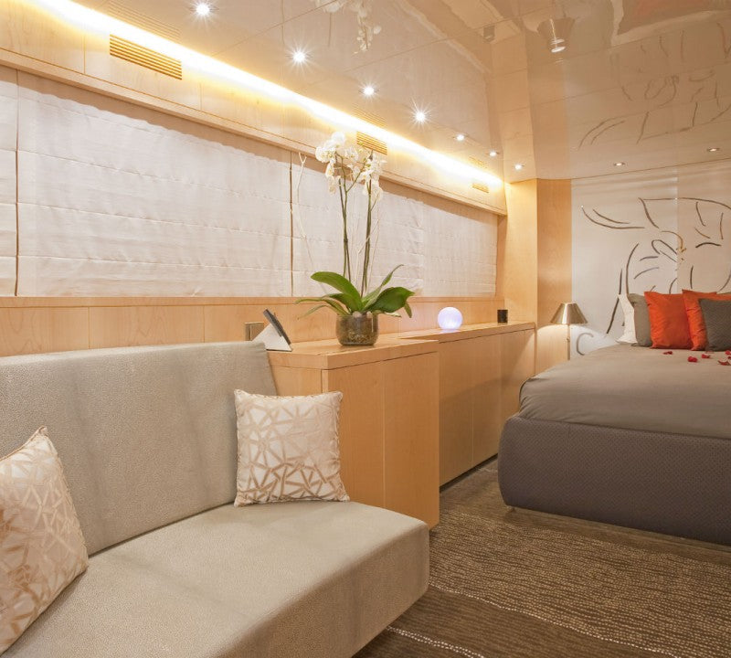luxury yacht charter Cannes 
