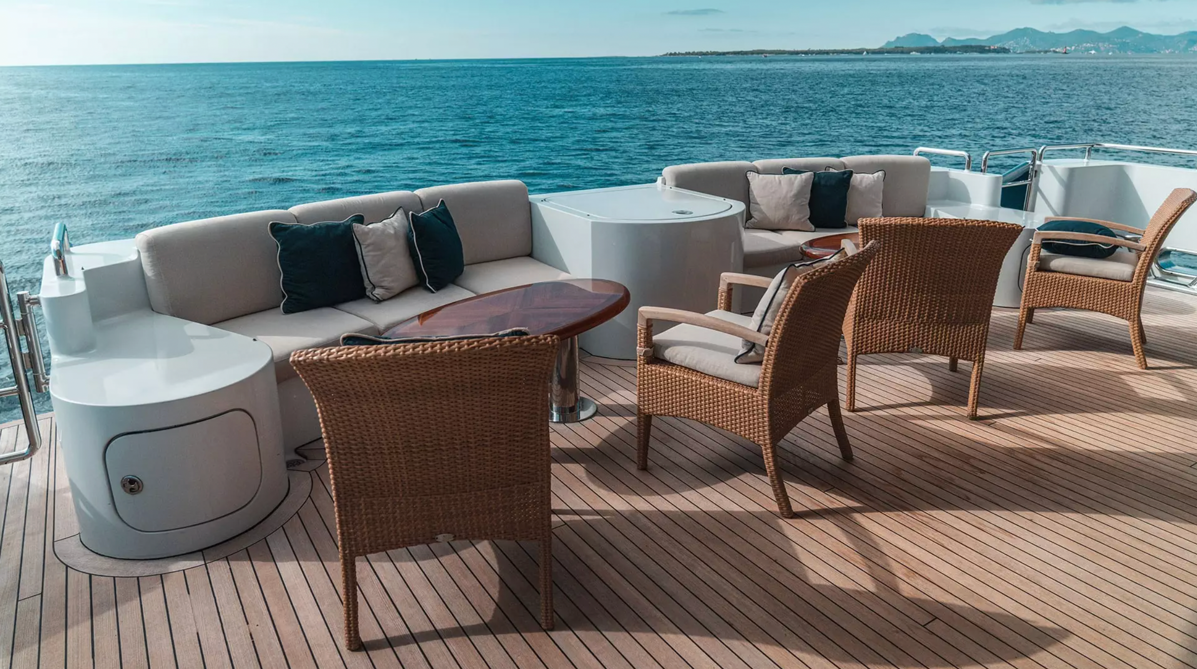 Kijo private yacht charter Cannes 