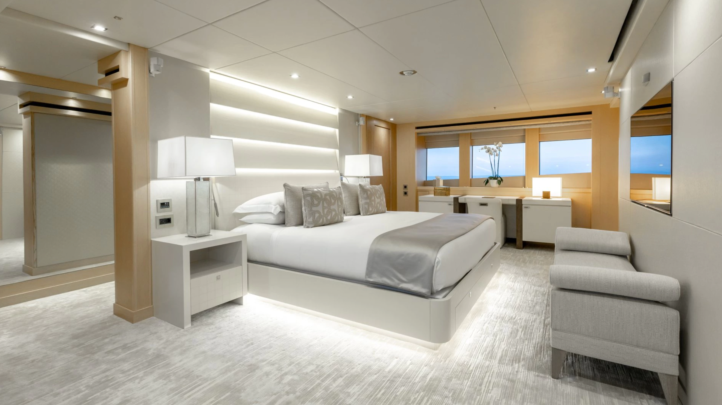 private yacht charter Cannes 