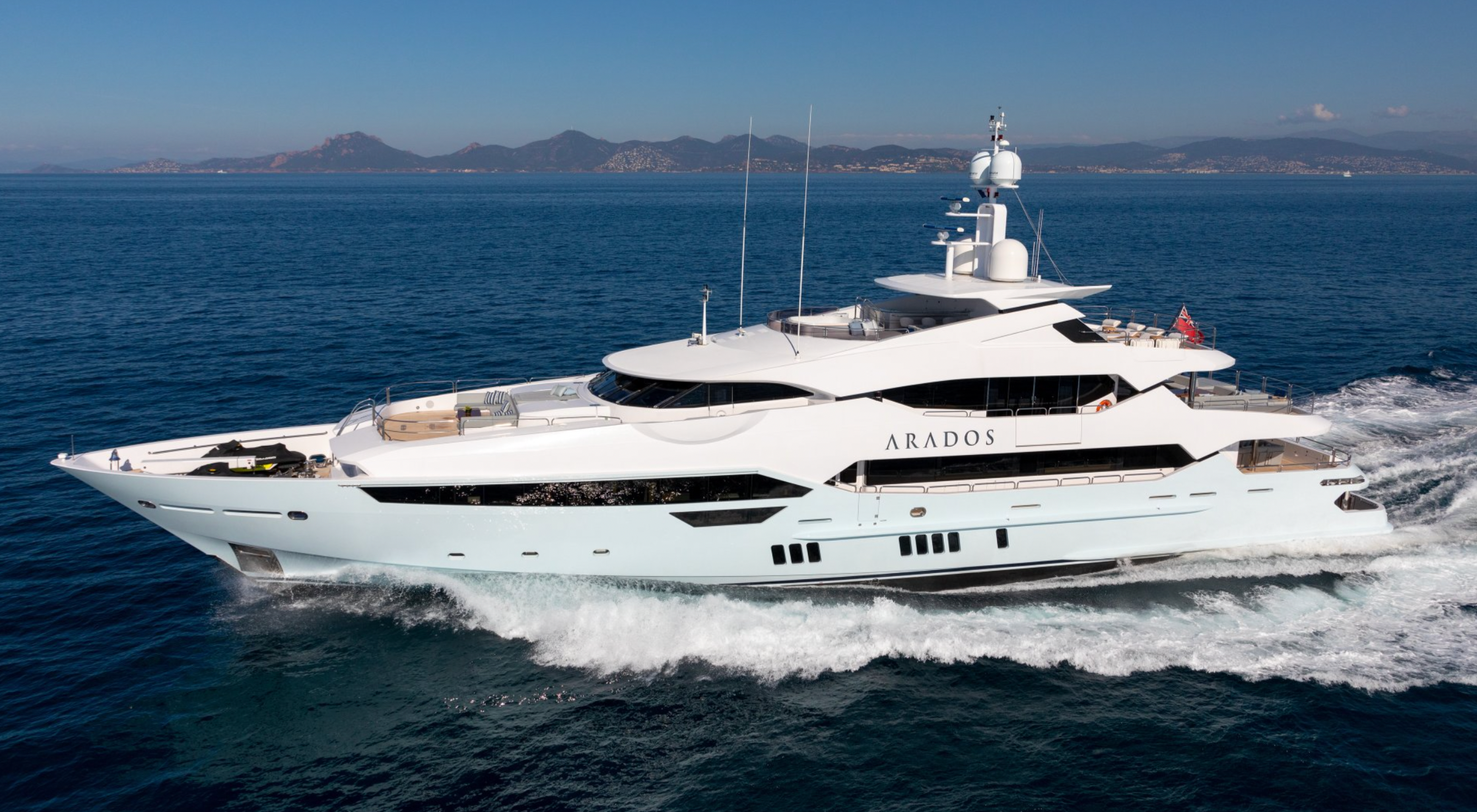 Mega yacht Charter Cannes 