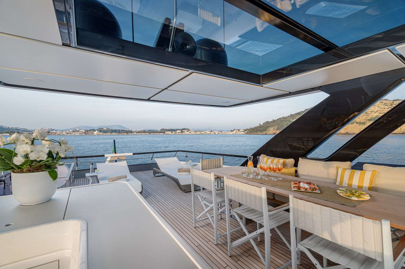 luxury yacht Charter Naples Italy