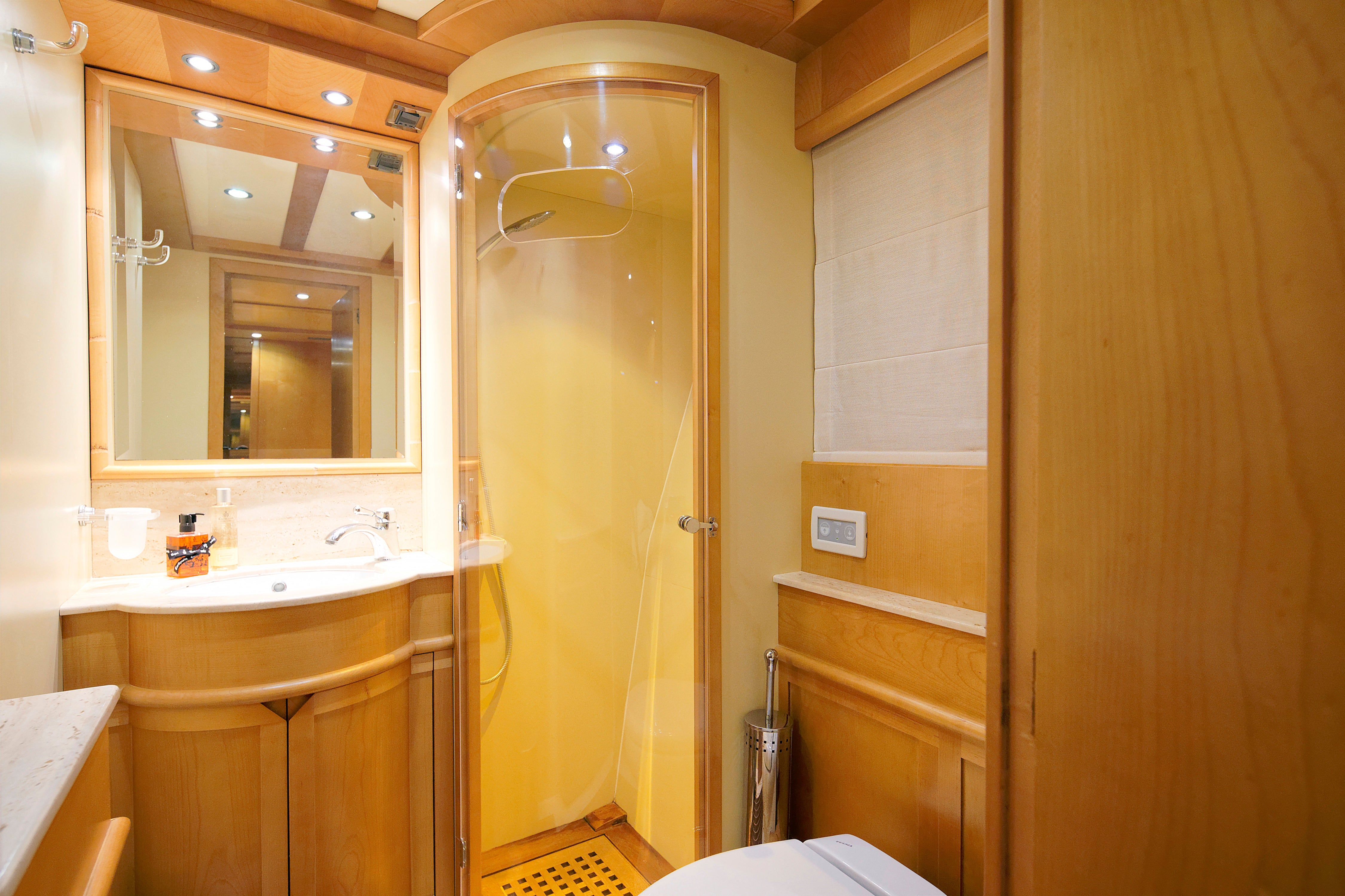 Mega yacht-Charter Amalfi Coast