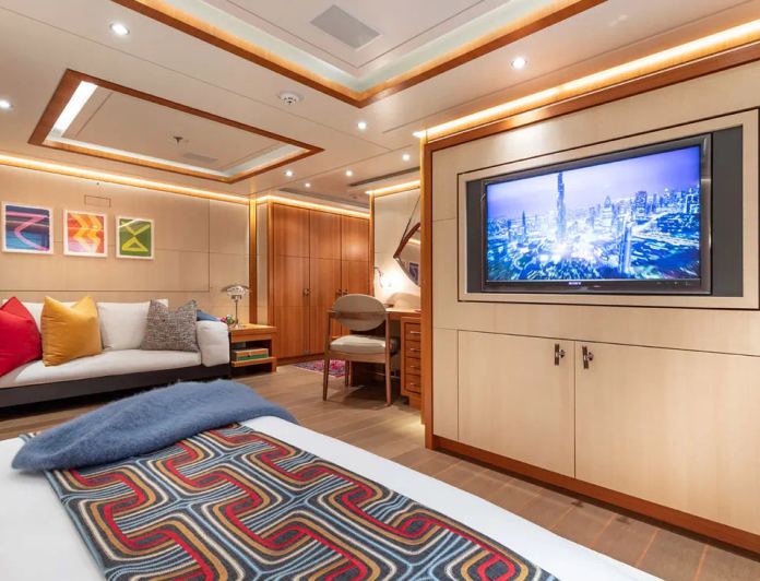 luxury yacht charter Cannes 