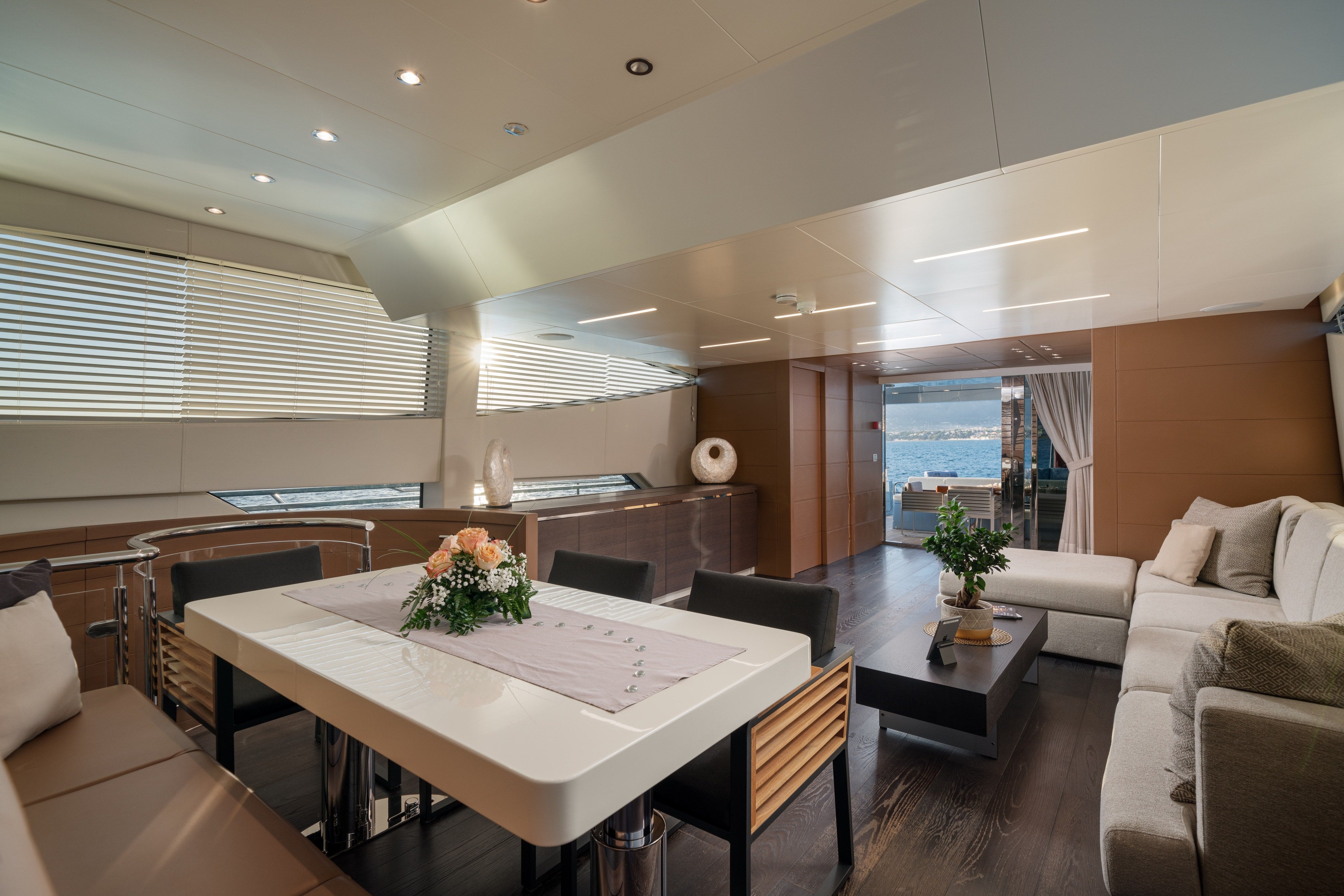 Term yacht Charter Cannes 