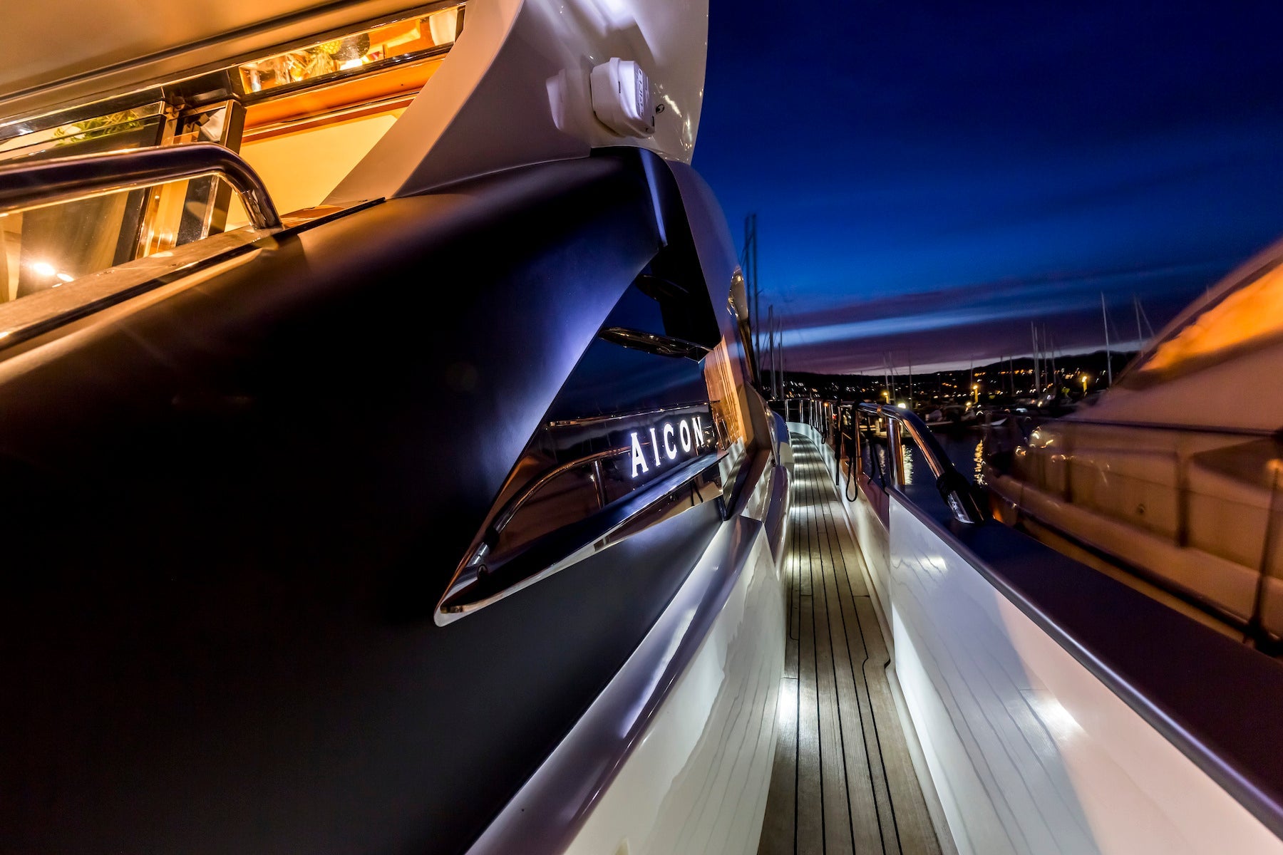 Luxury Motor Yacht Sardinia