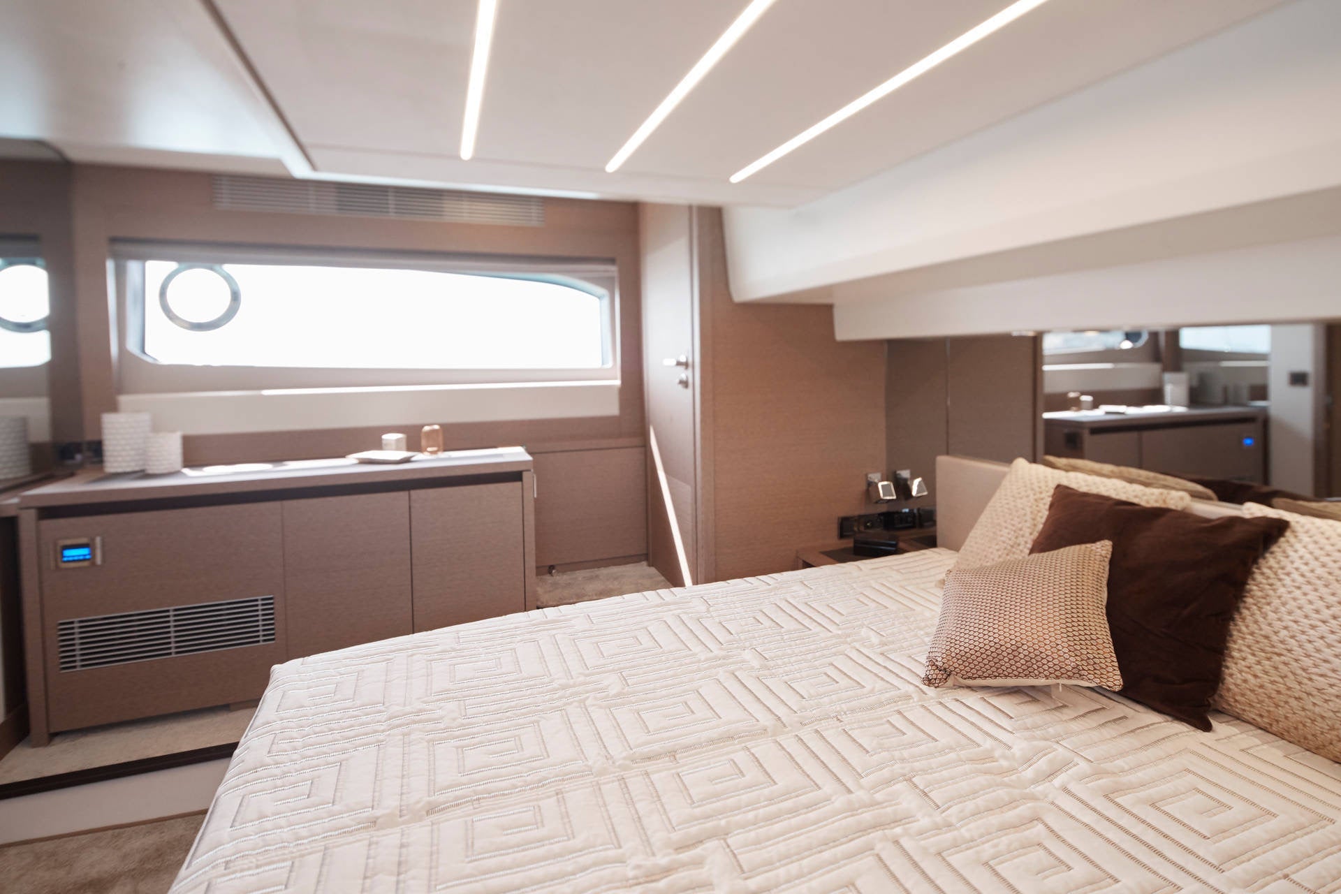 private yacht charter Nice France 
