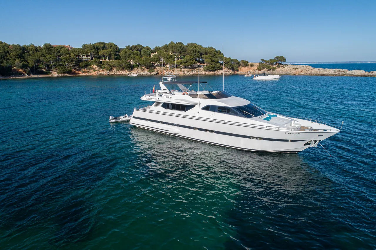 sailing yacht charter Mykonos Greece
