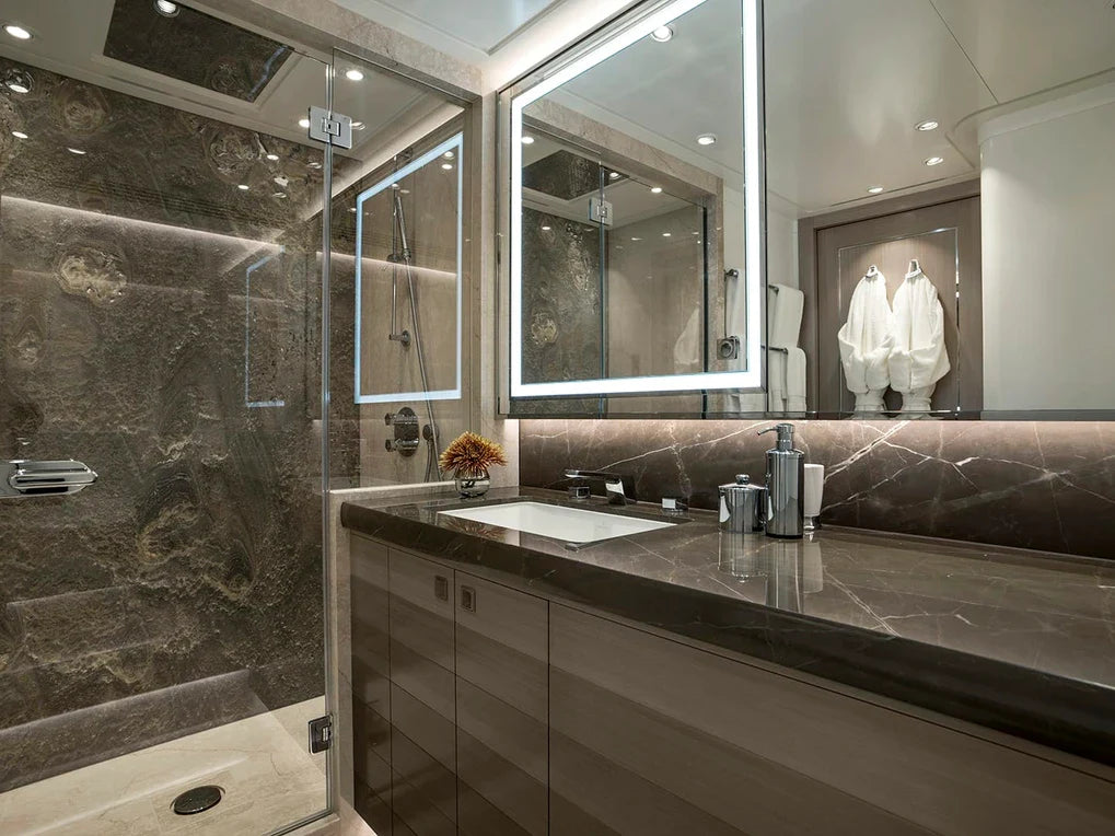 luxury motor yacht charter Marmaris