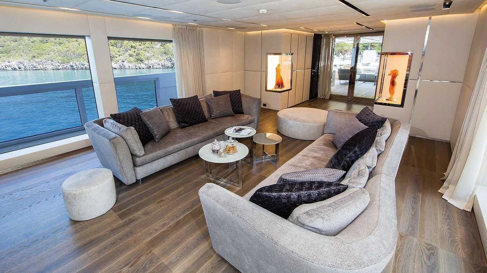 skippered yacht charter greece
