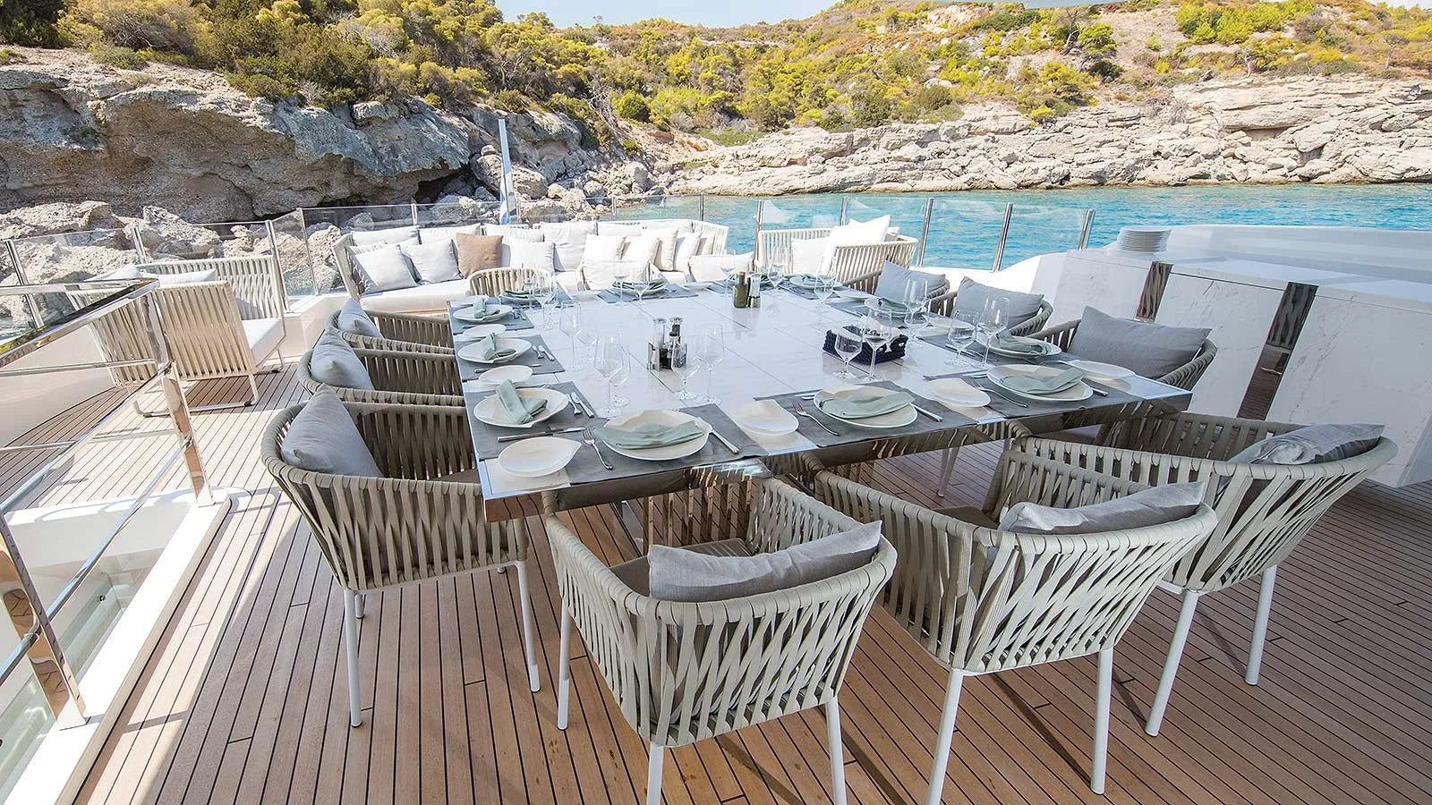 bareboat yacht charter greece
