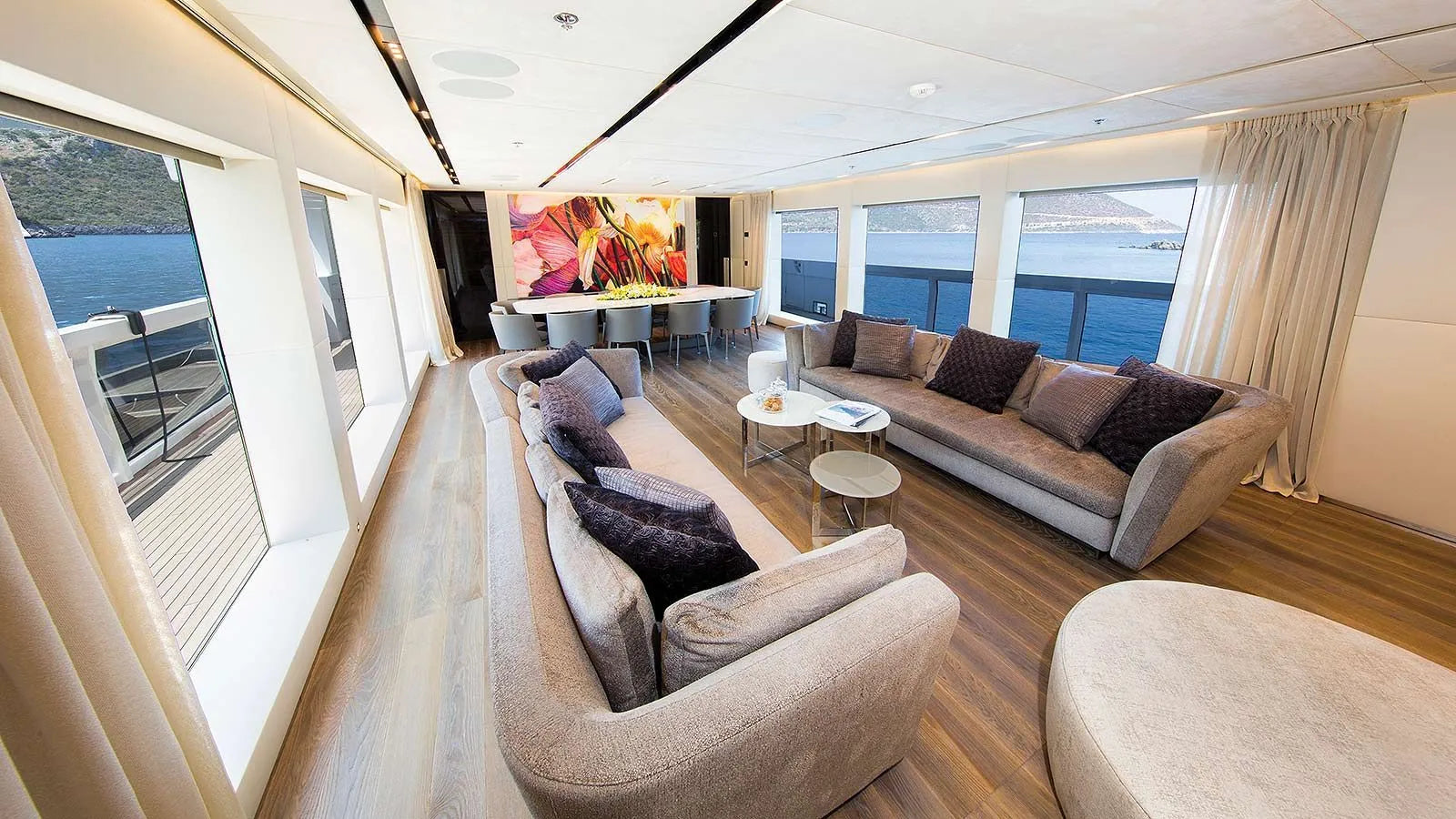 private yacht charter greece