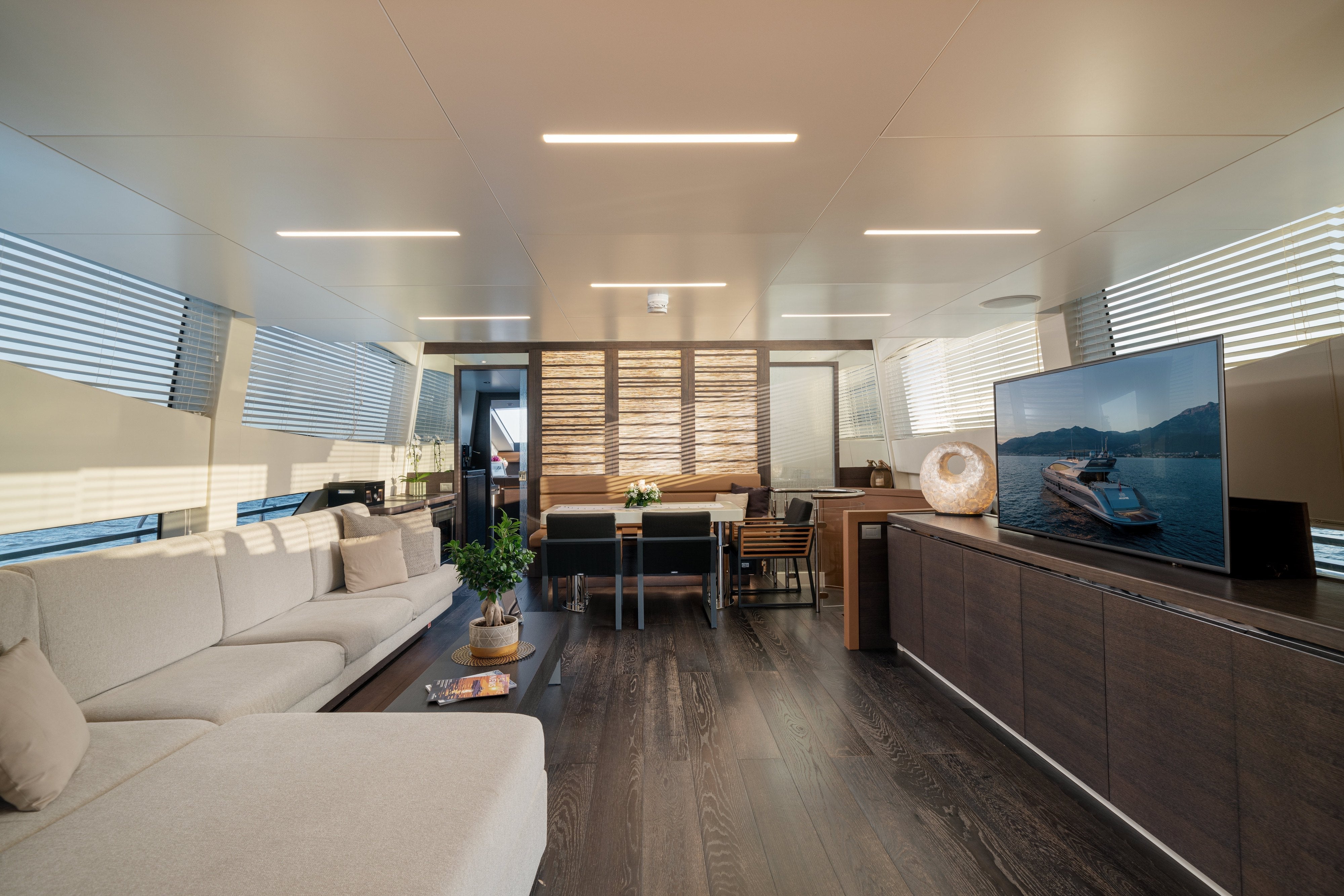 Term yacht Charter Cannes 
