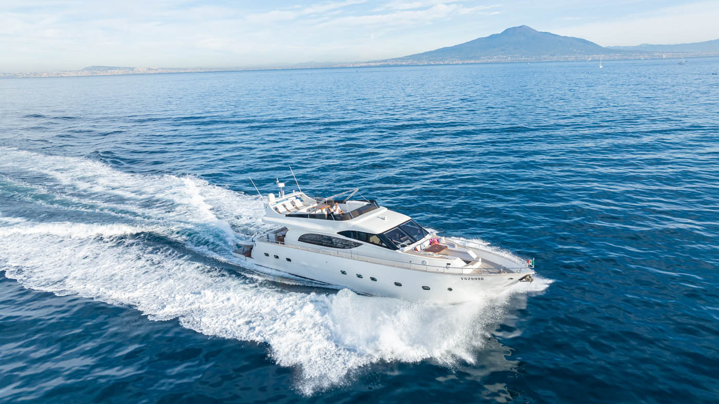 luxury yacht charter Amalfi Coast 