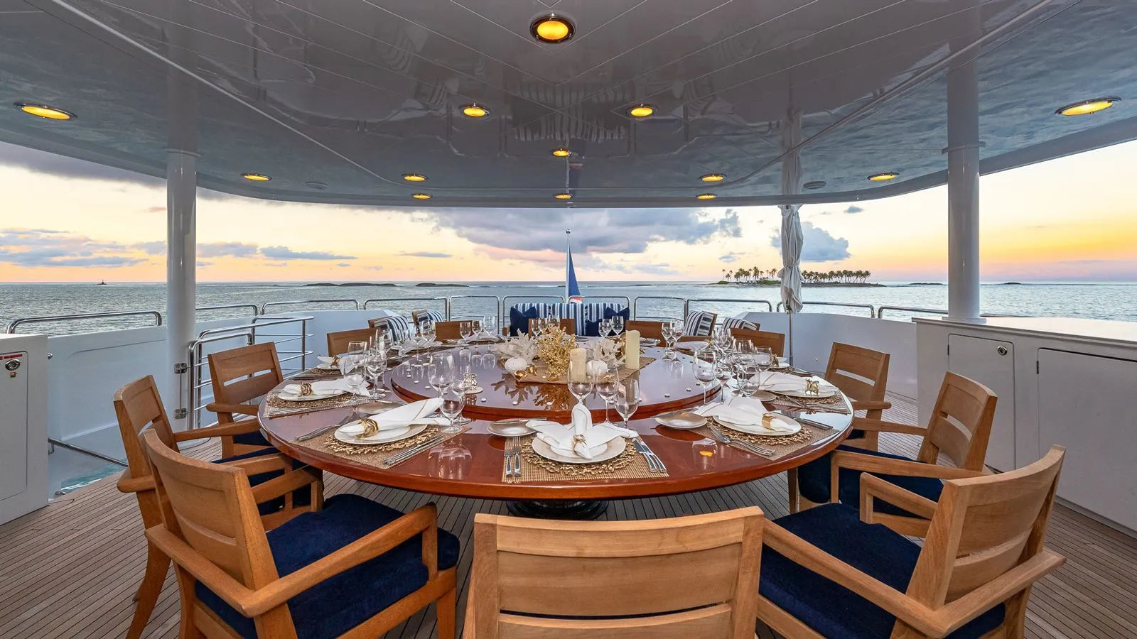 PISCES private yacht charter Amalfi Coast