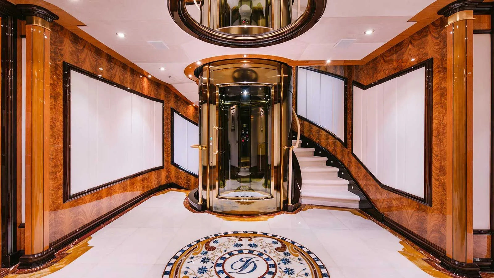Family yacht charter Nice France