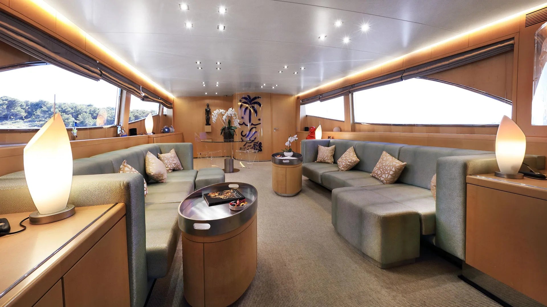 party yacht charter Cannes 