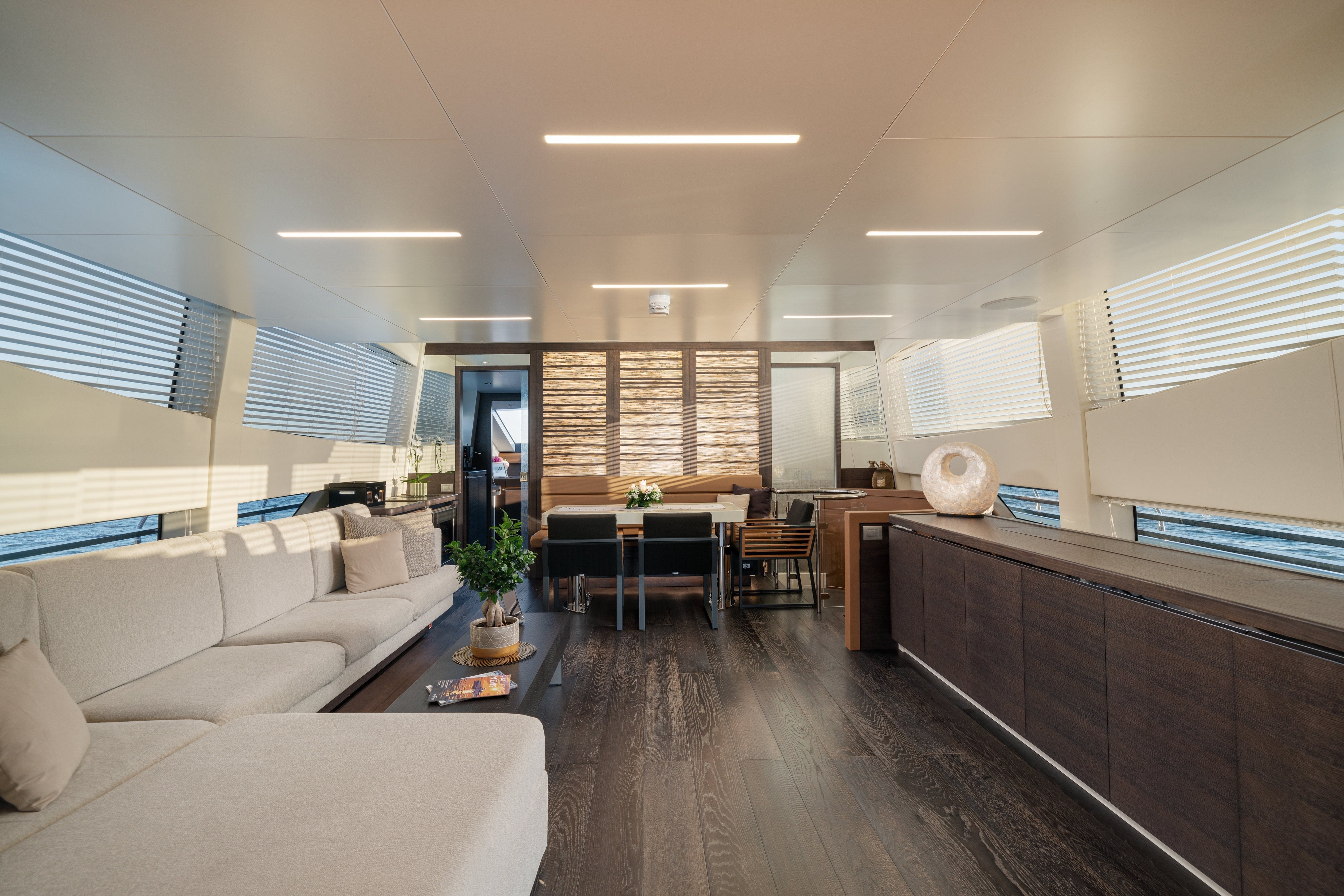 Term yacht Charter Cannes 
