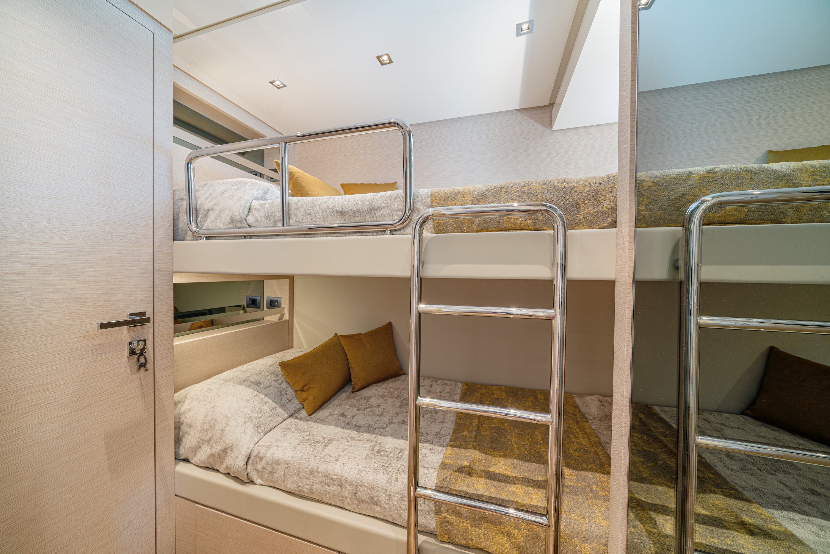 yacht cruise rental Amalfi Coast 