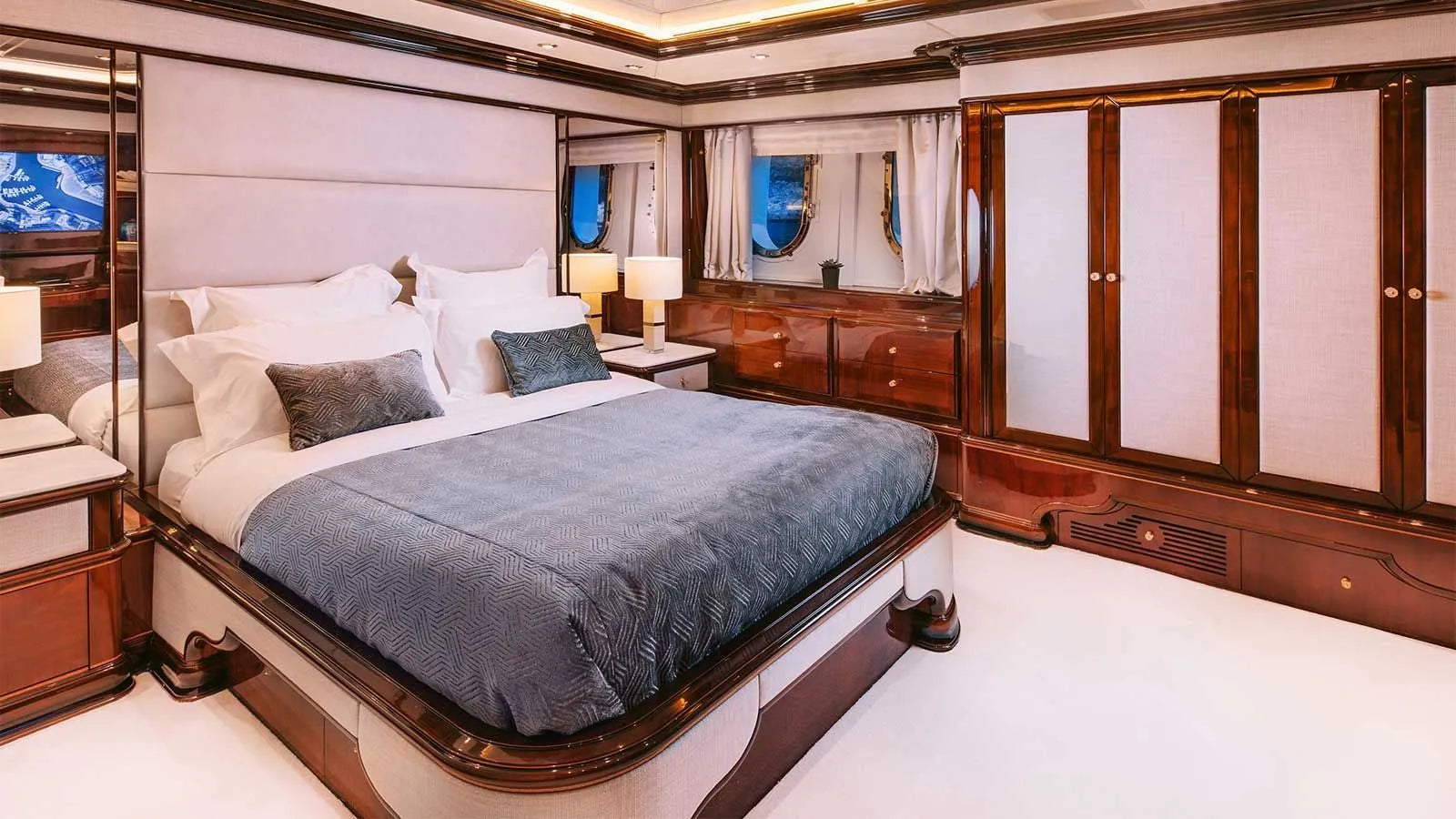 party yacht charter Nice France