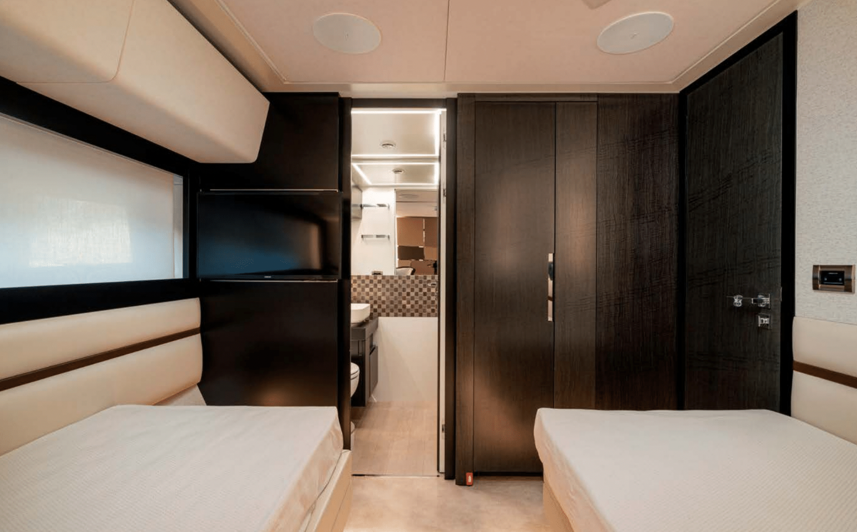 Amalfi Coast party yacht charter 