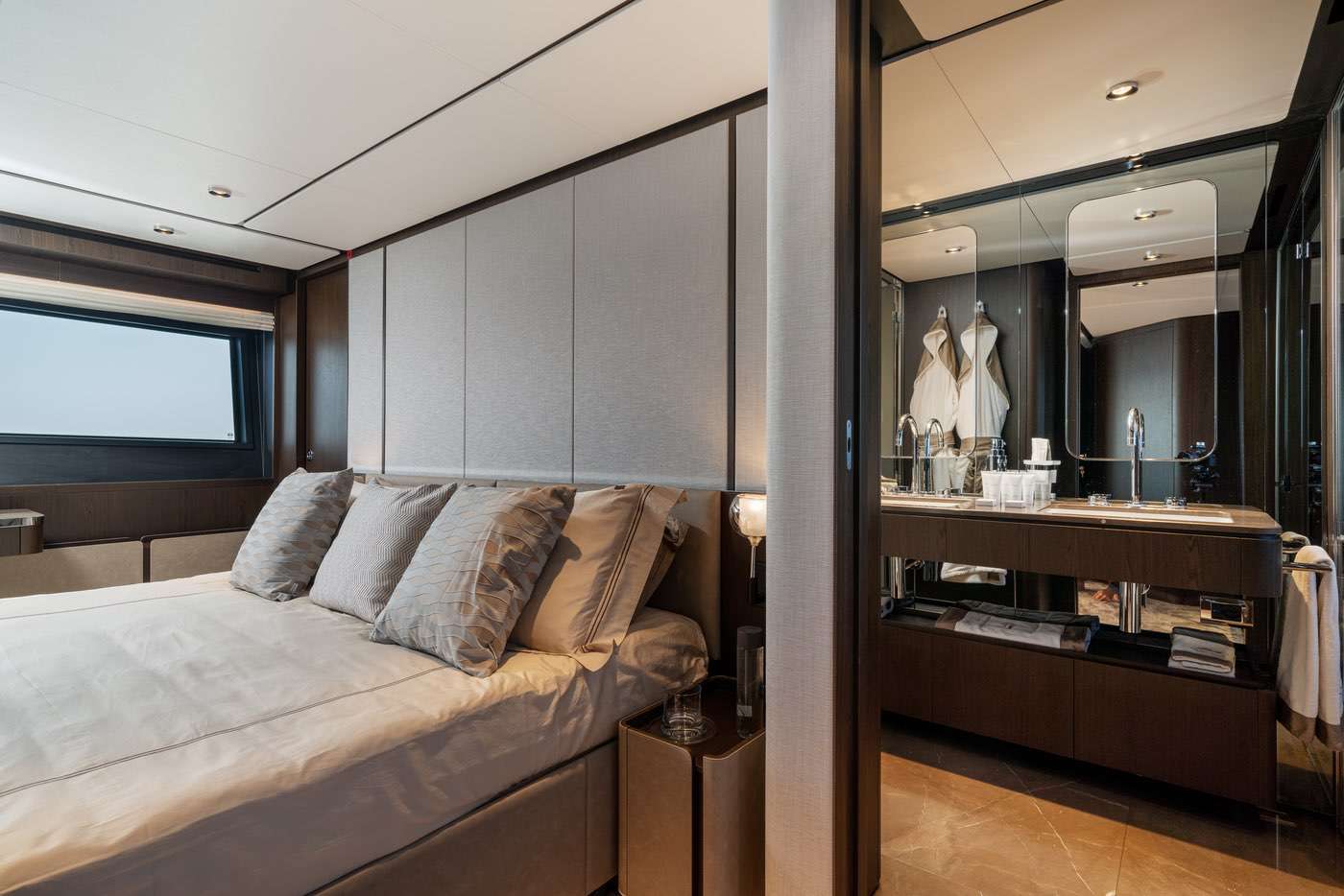 luxury yacht Charter Naples Italy