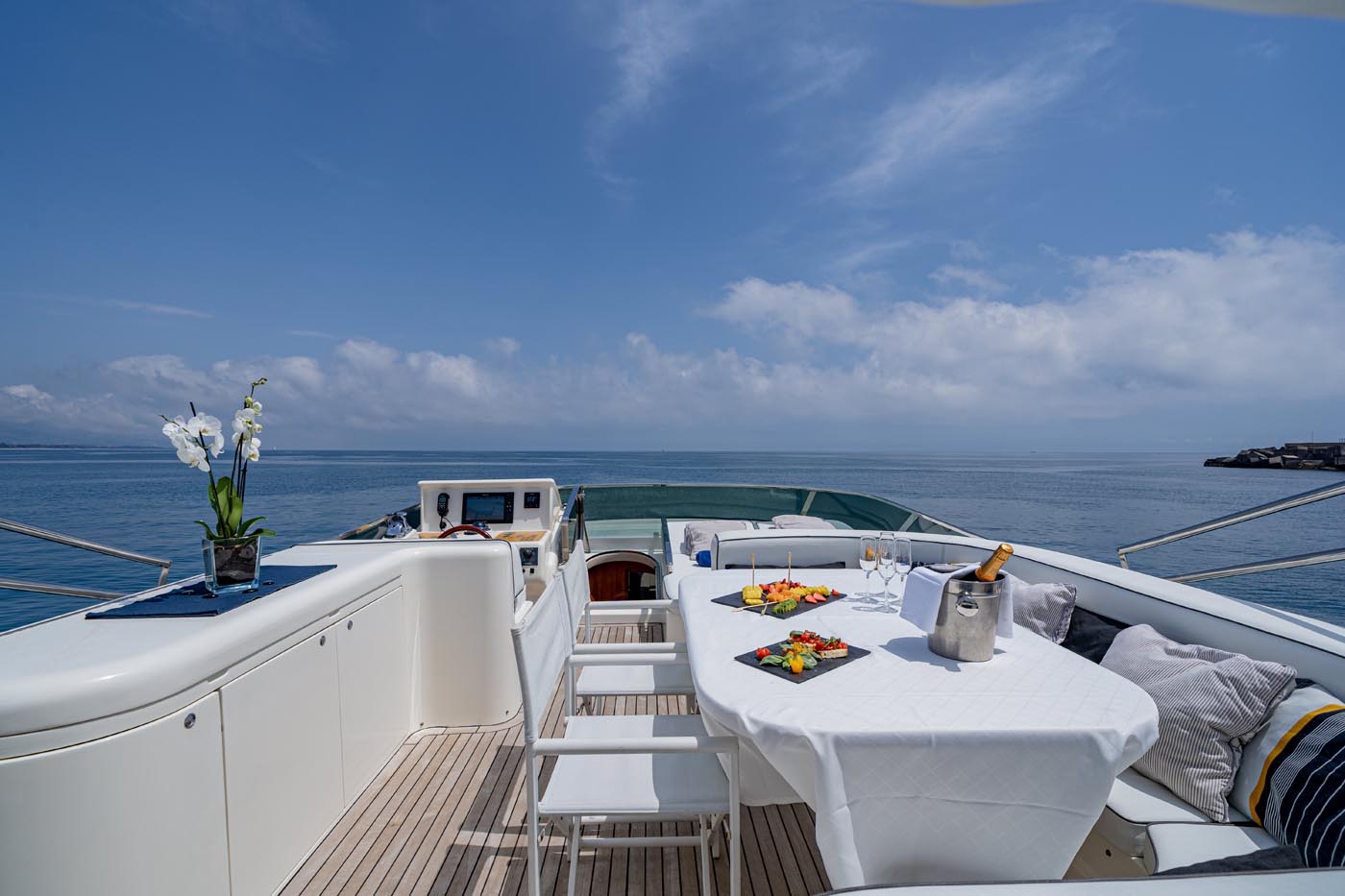 Naples italy small yacht charter